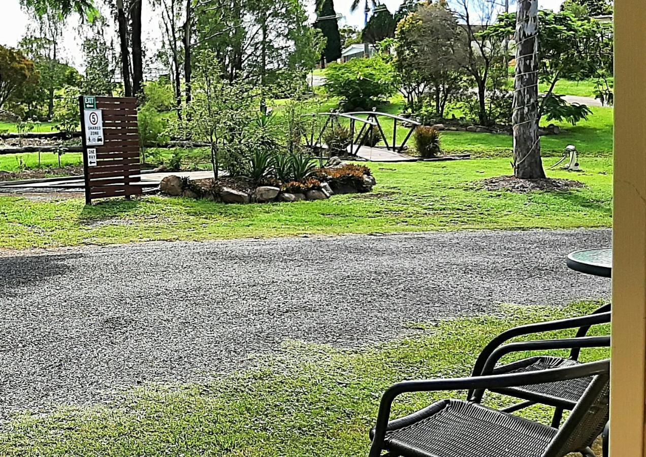 Mt Larcom Tourist Park Hotel Mount Larcom Luaran gambar