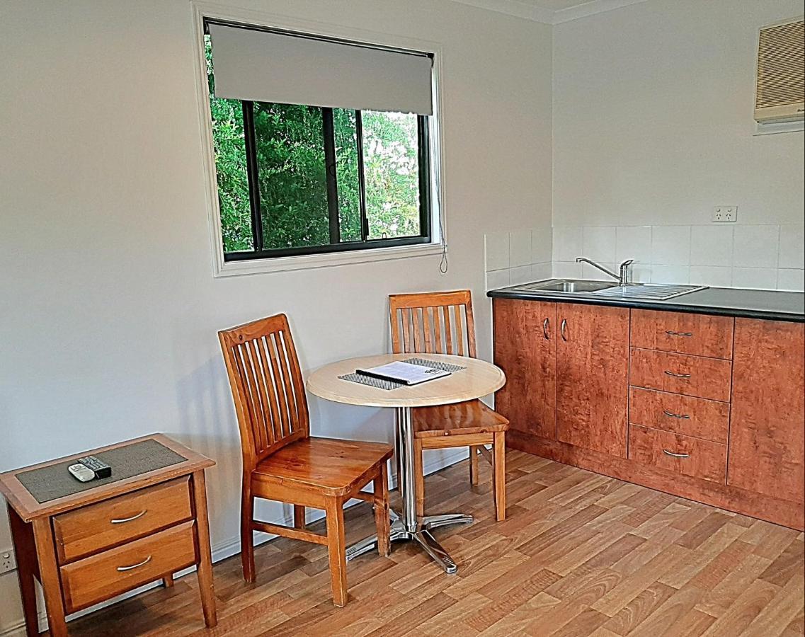 Mt Larcom Tourist Park Hotel Mount Larcom Luaran gambar