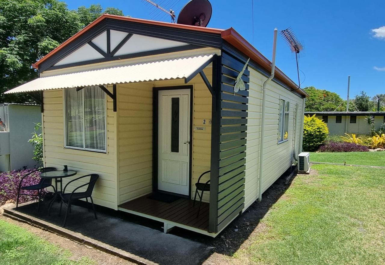 Mt Larcom Tourist Park Hotel Mount Larcom Luaran gambar